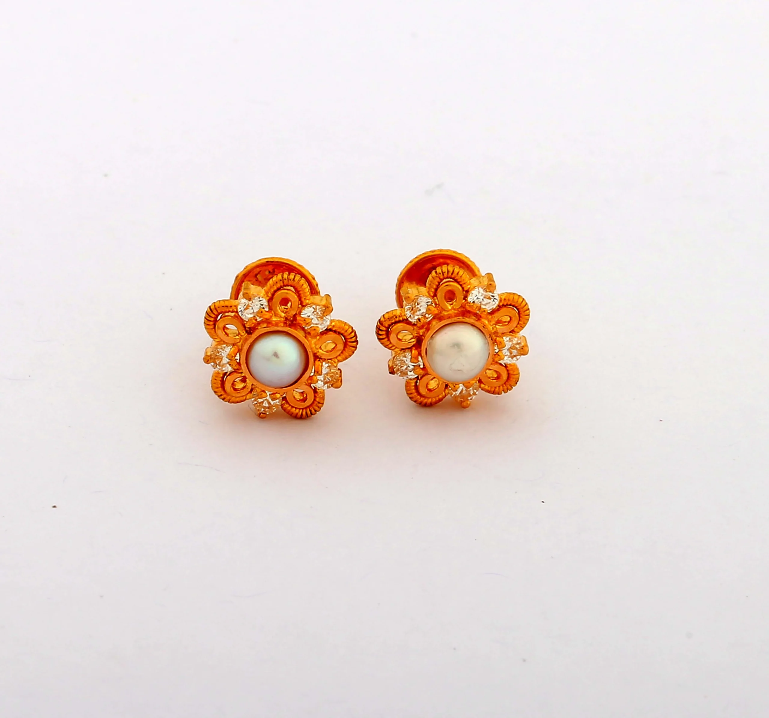 Shop Heart-Shaped Coral 18K Gold Earrings Online in India | Gehna